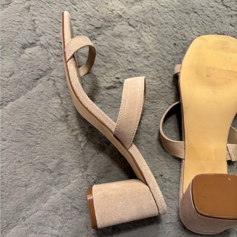 BP Heels - Picture 4 of 4